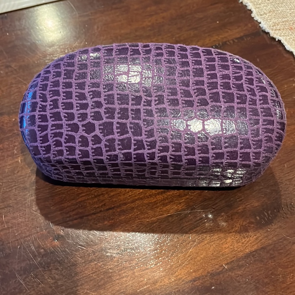 Corinne McCormack sunglass glasses case Purple - Picture 3 of 5
